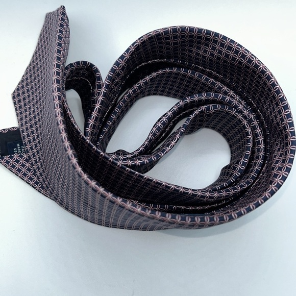 Brooks Brothers Pure Silk Tie - Picture 3 of 5